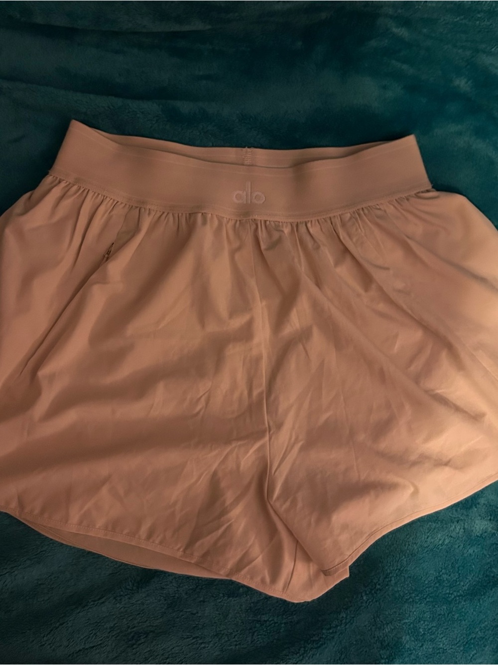 ALO Yoga Women's Blush Athletic Shorts - Soft Pink